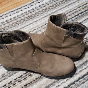 🌟 Sale!  NEW Women's Brown ankle boots